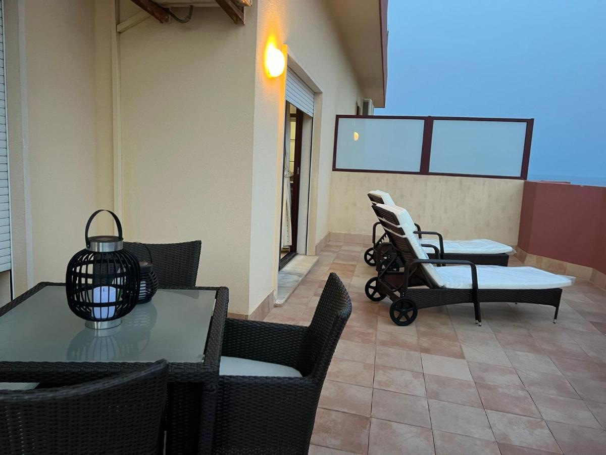 Atico En Yate Iv, Primera Linea Playa Apartment Fuengirola Exterior photo