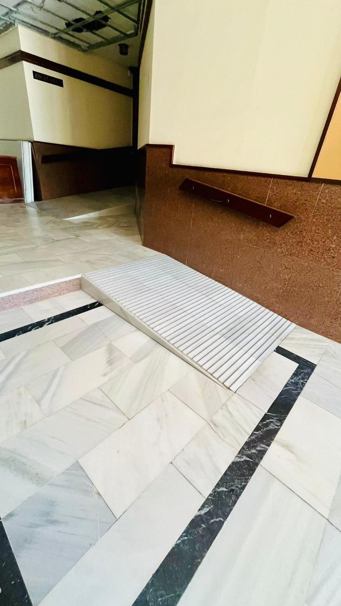 Atico En Yate Iv, Primera Linea Playa Apartment Fuengirola Exterior photo