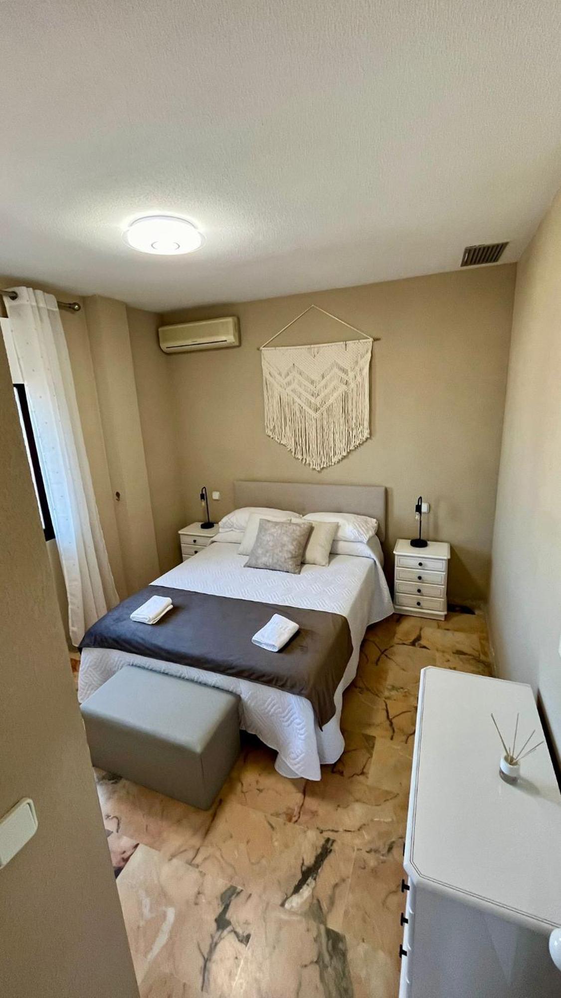 Atico En Yate Iv, Primera Linea Playa Apartment Fuengirola Exterior photo