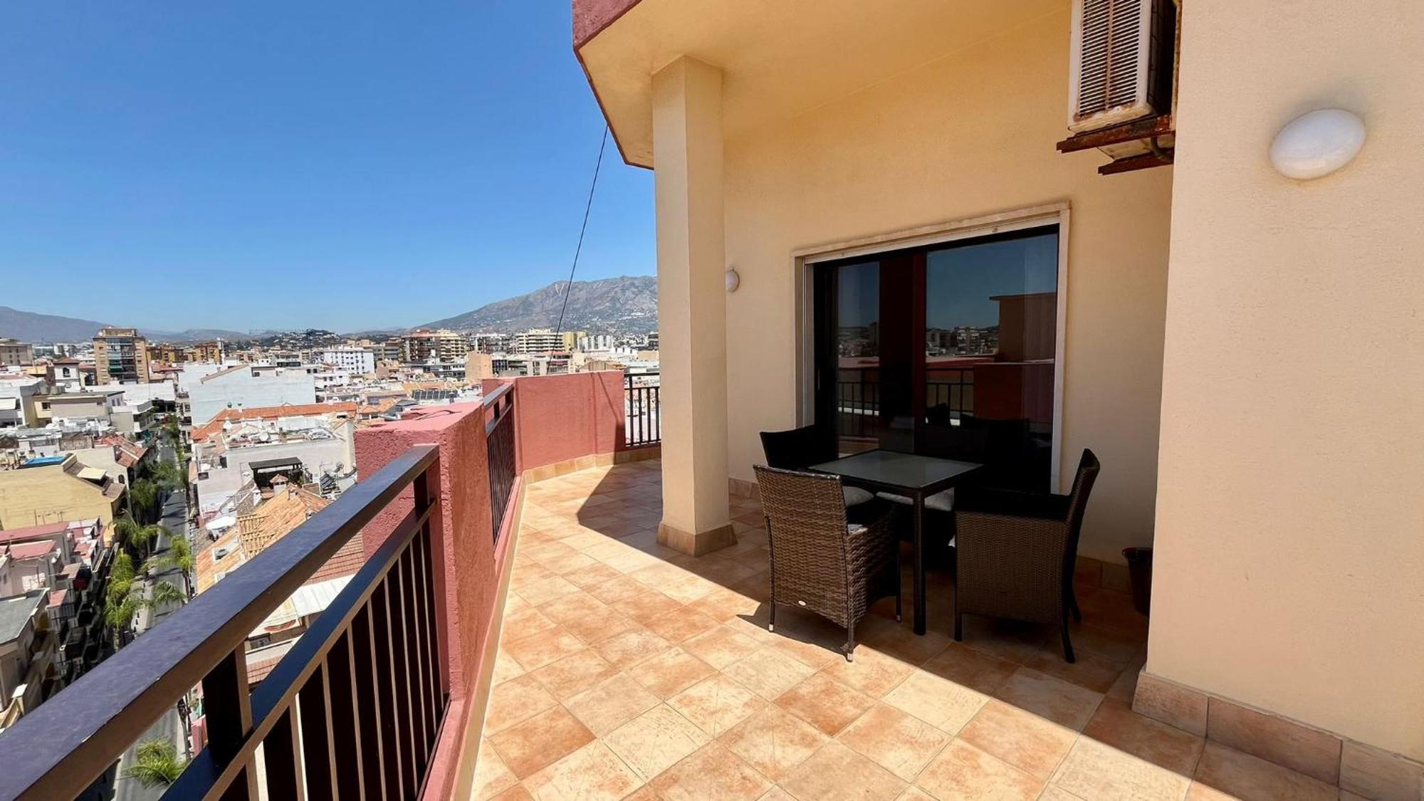 Atico En Yate Iv, Primera Linea Playa Apartment Fuengirola Exterior photo